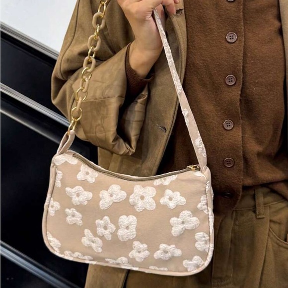 ⚠️Clearance Elegant Lightweight Luxury Beige Floral Women's Bag - Picture 5 of 9
